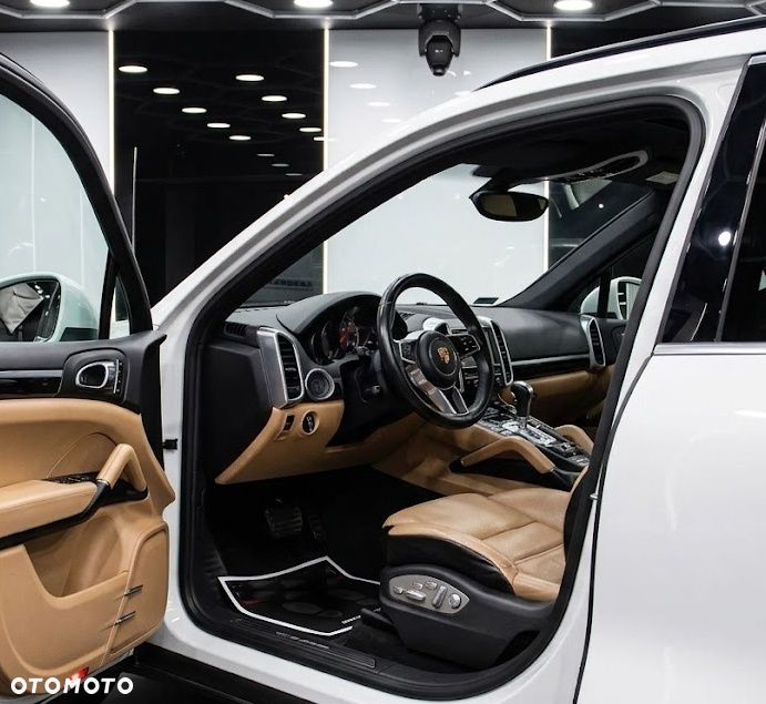 Porsche Cayenne Diesel Platinum Edition - 6