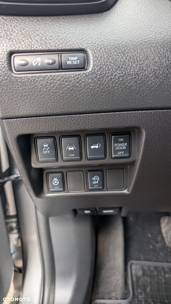 Nissan X-Trail 1.7 dCi N-Connecta 2WD - 25