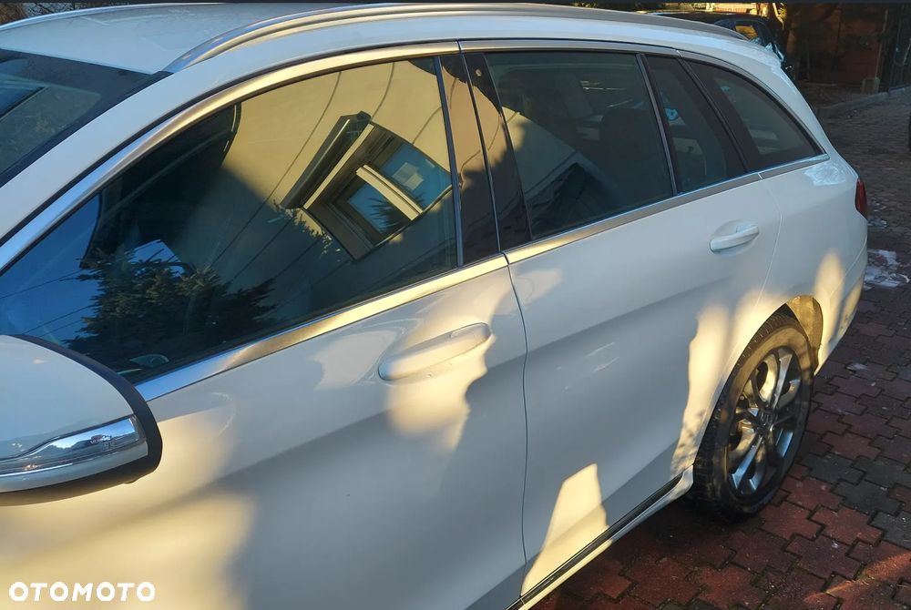 Mercedes-Benz Klasa C 180 7G-TRONIC - 2