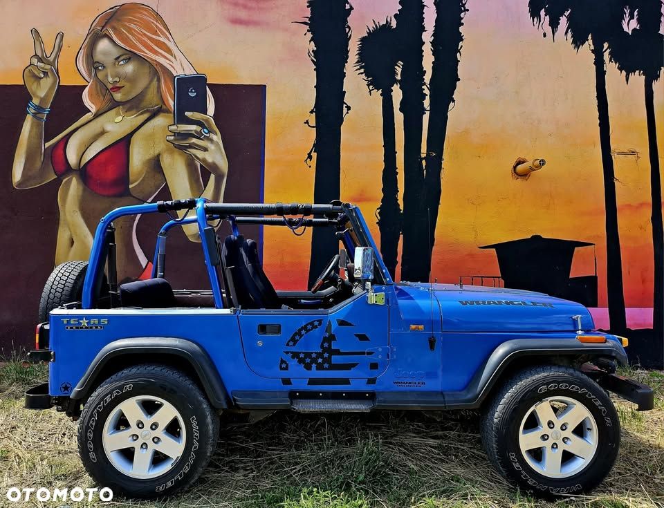 Jeep Wrangler - 2
