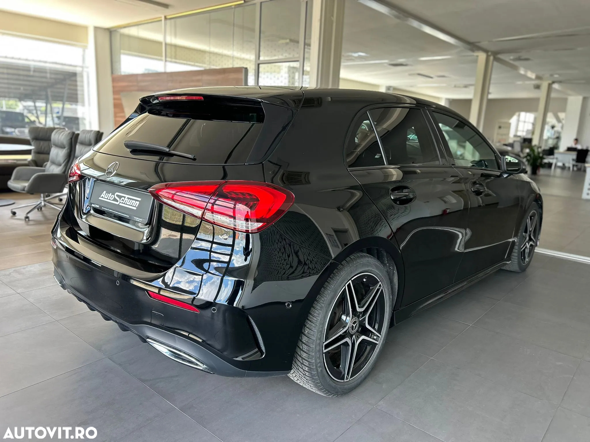 Mercedes-Benz A 220 d 8G-DCT AMG Line - 5
