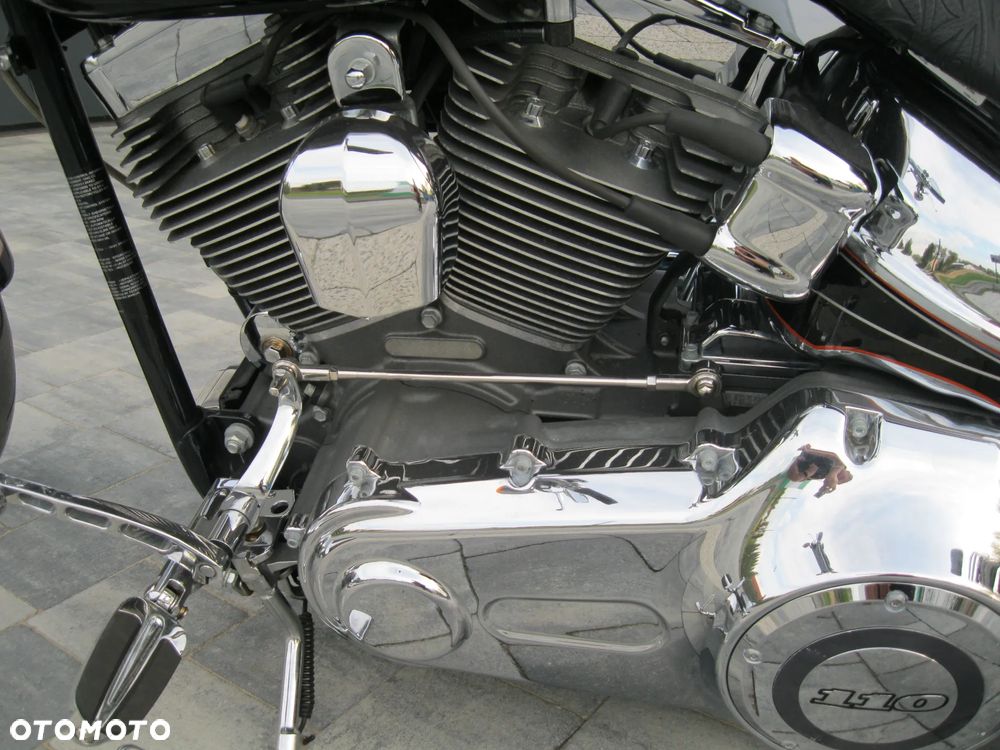 Harley-Davidson FXSB Breakout - 11