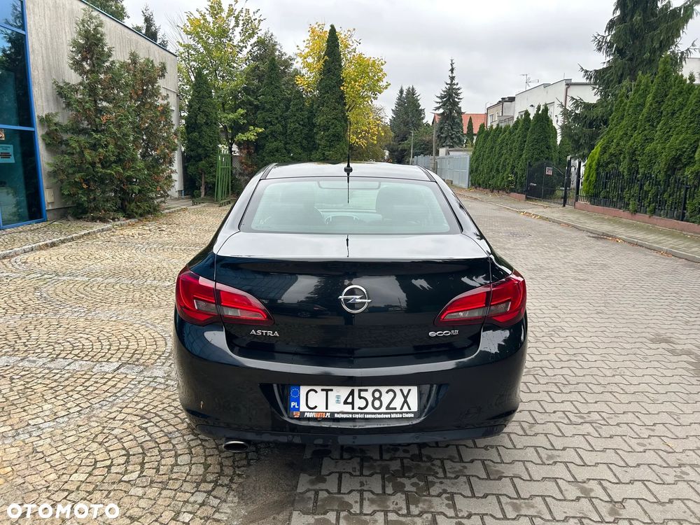 Opel Astra 1.4 T Business EU6 - 19