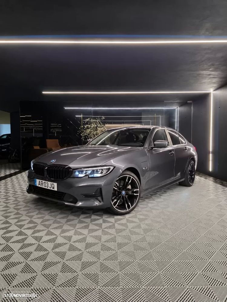 BMW 320