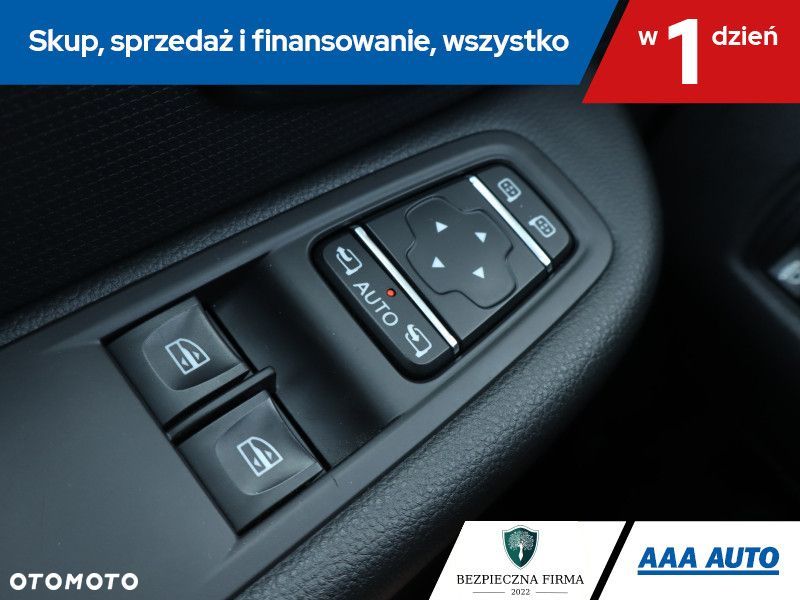 Renault Clio - 18