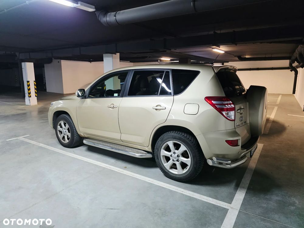 Toyota RAV4 2.0 VVT-i Premium MS - 17
