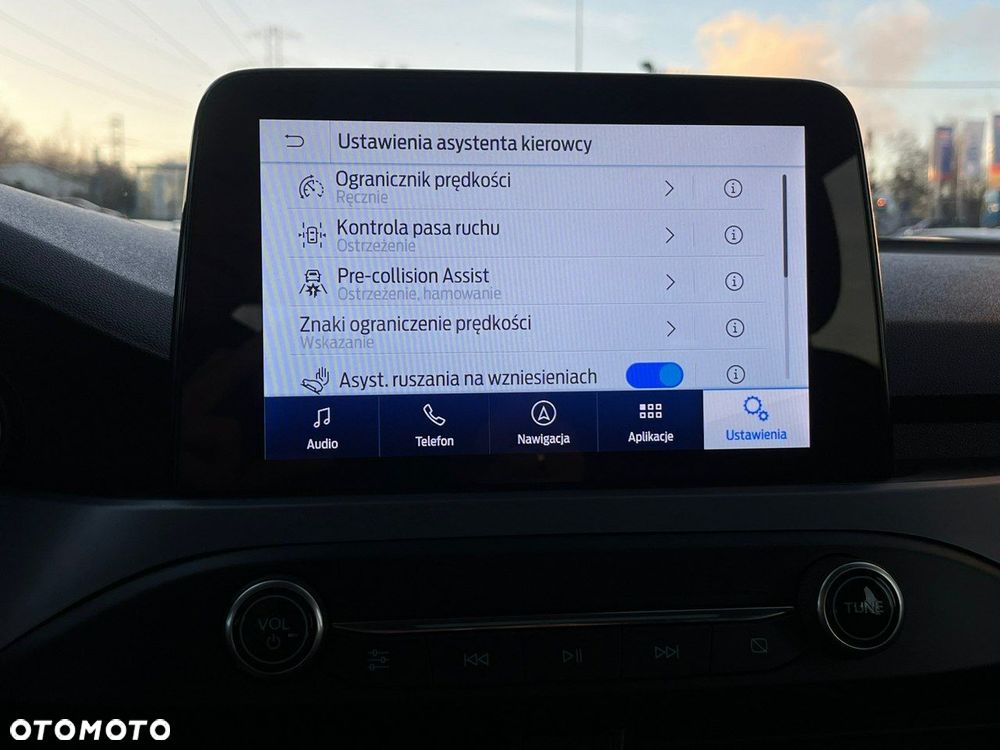 Ford Focus 1.5 EcoBlue Start-Stopp-System TITANIUM DESIGN - 37