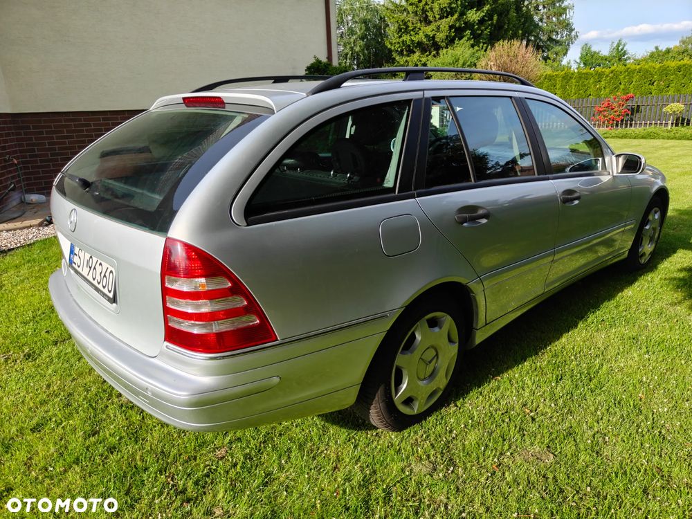 Mercedes-Benz Klasa C 220 T CDI Avantgarde - 15