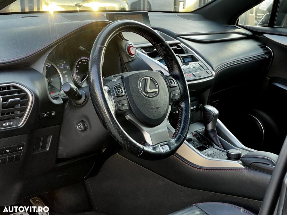 Lexus Seria NX - 12