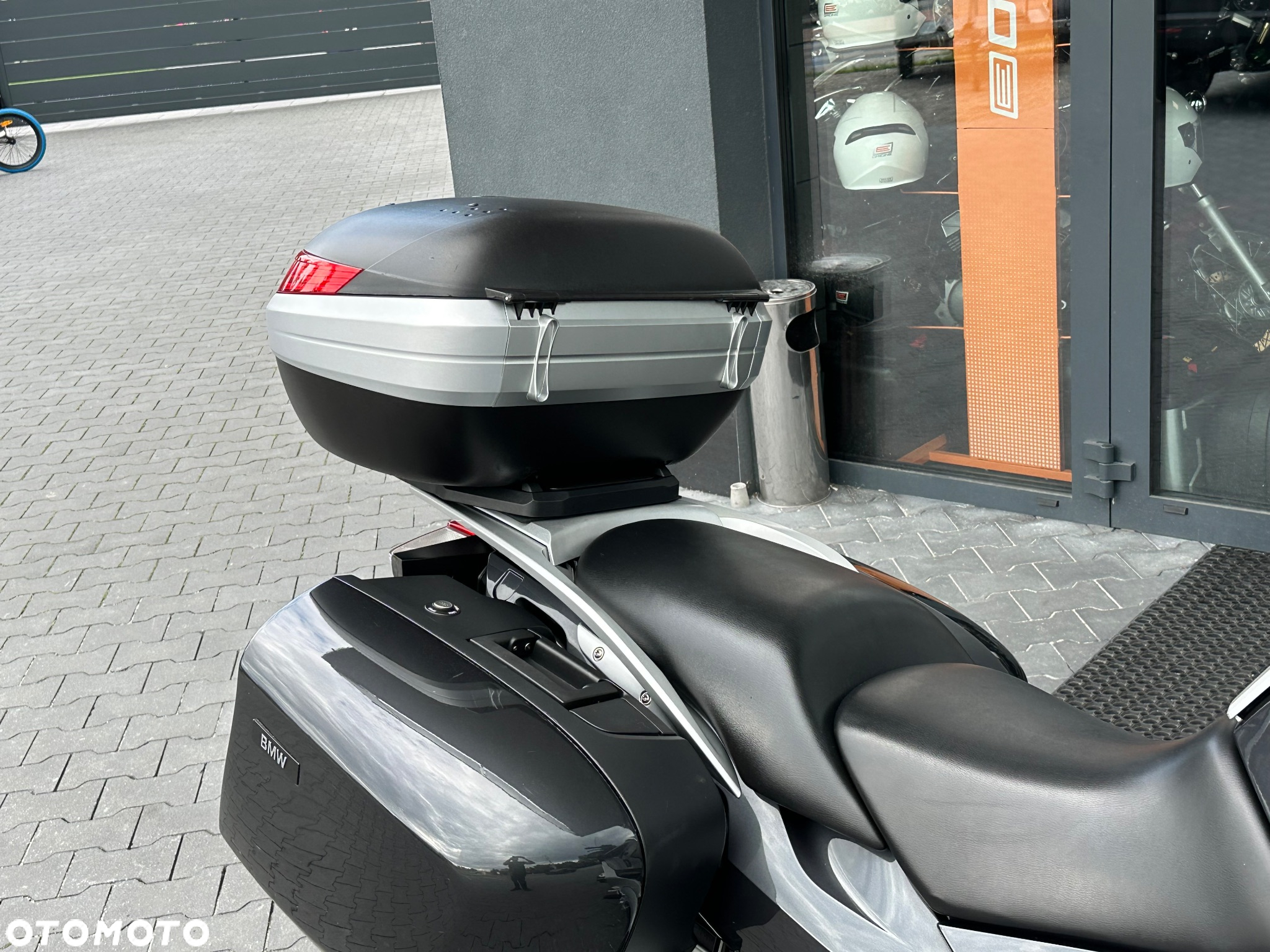 BMW RT - 12