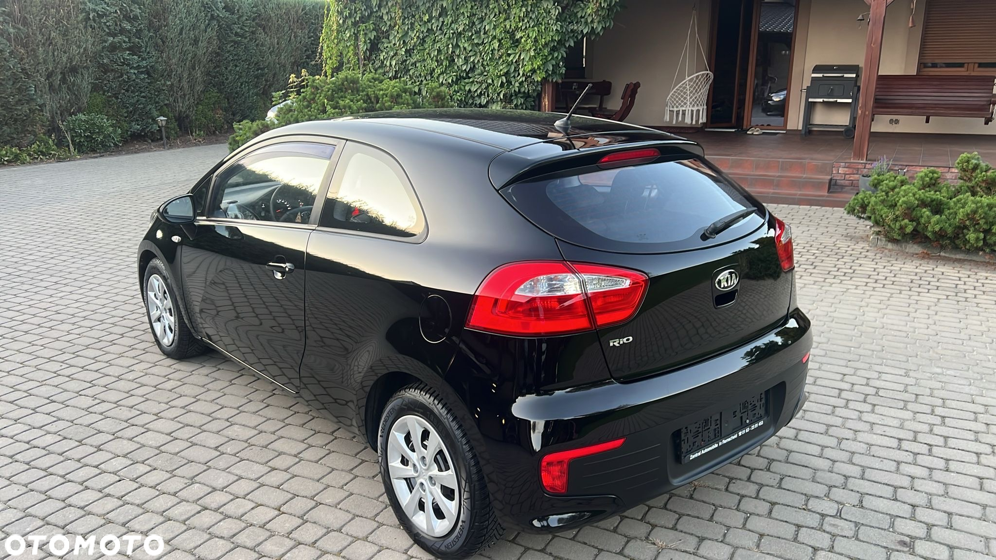 Kia Rio 1.2 L - 14