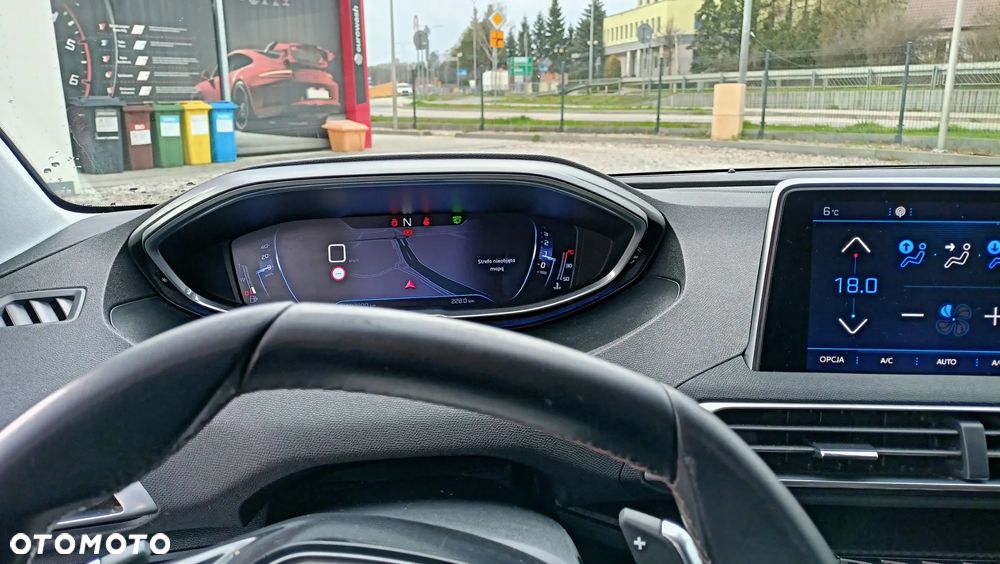 Peugeot 3008 1.6 BlueHDi Allure S&S EAT6 - 10