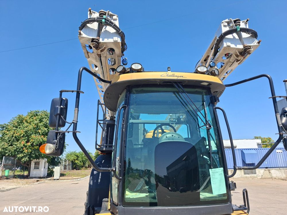 Challenger ROGATOR 635 SPRAYER - 11