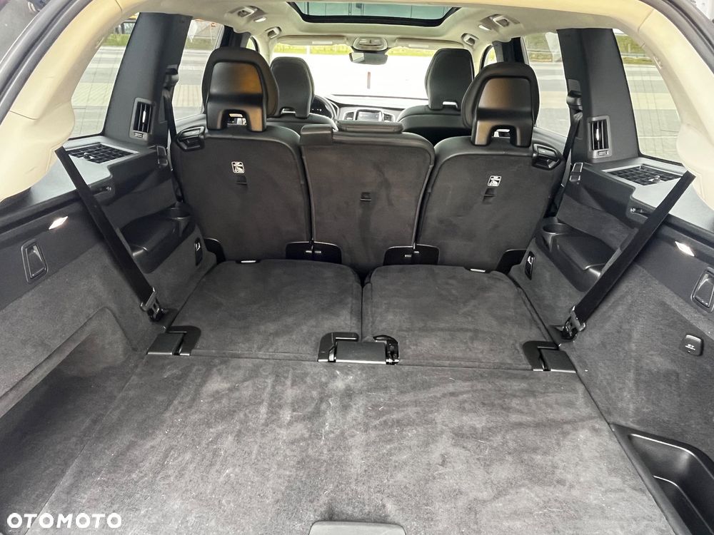 Volvo XC 90 - 20
