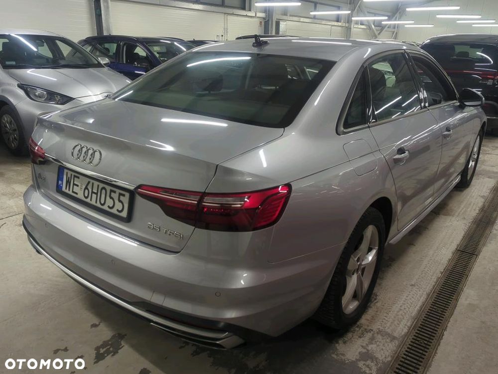 Audi A4 Limousine - 4