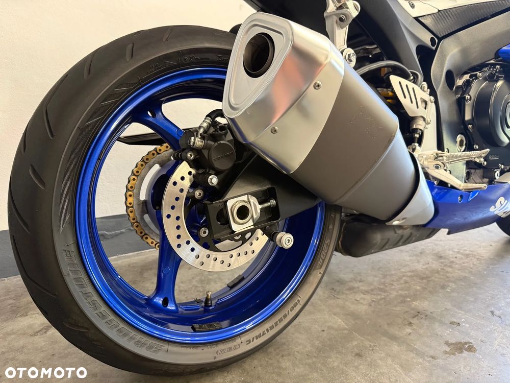 Suzuki GSX-R - 12