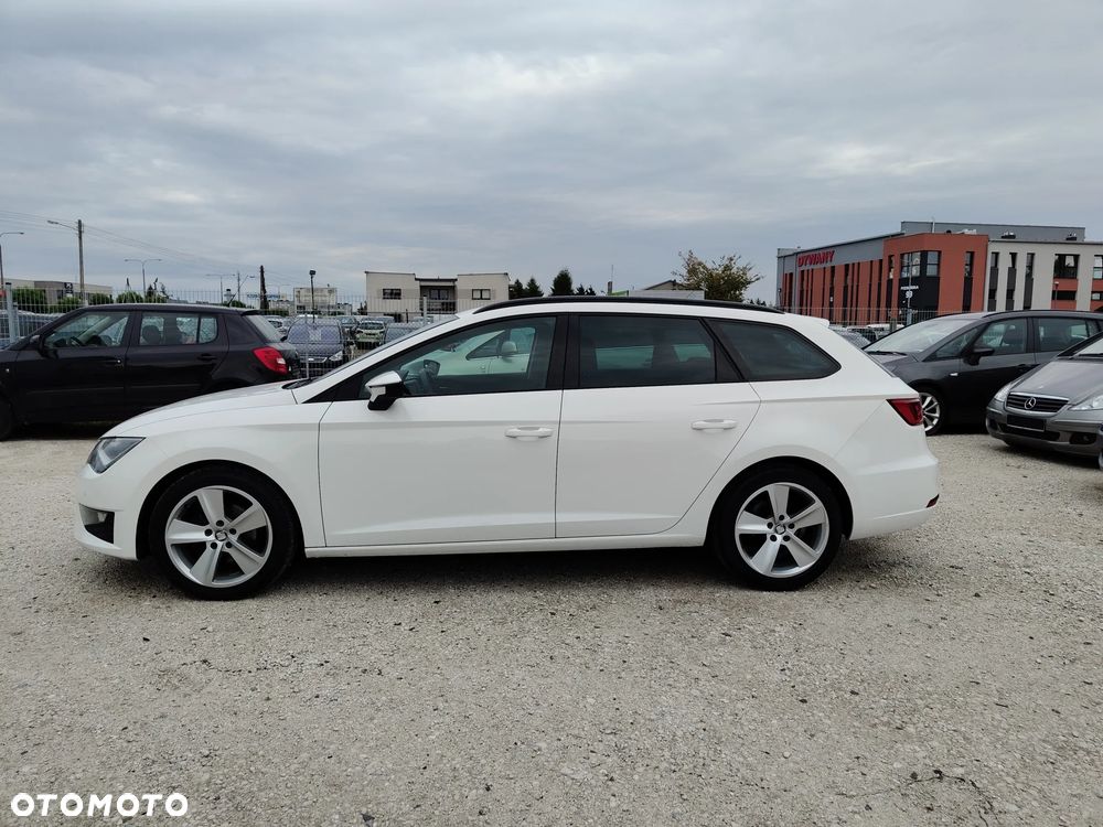 Seat Leon 2.0 TDI DPF Ecomotive DSG FR - 3