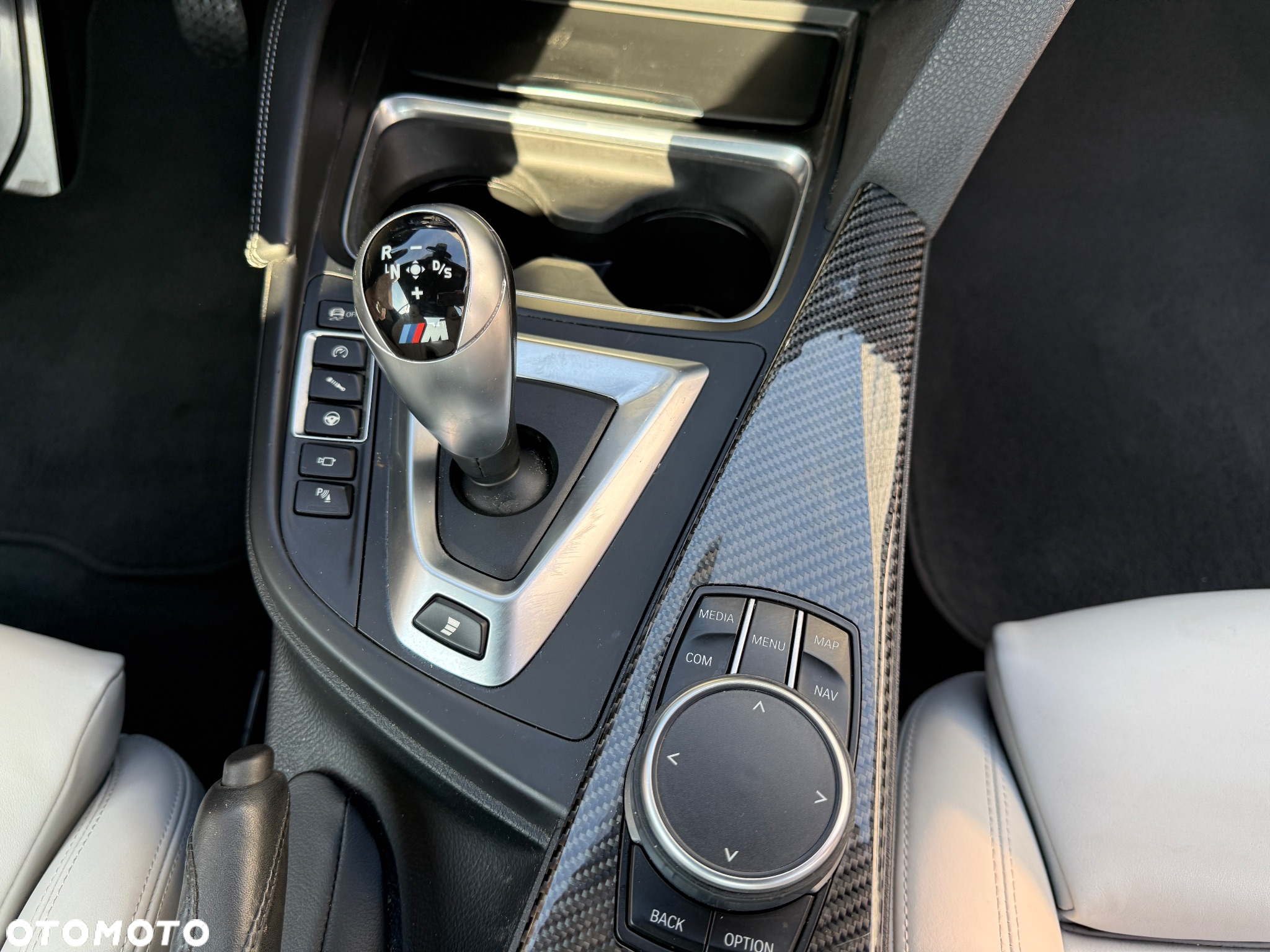 BMW M4 Cabrio DKG Competition - 34