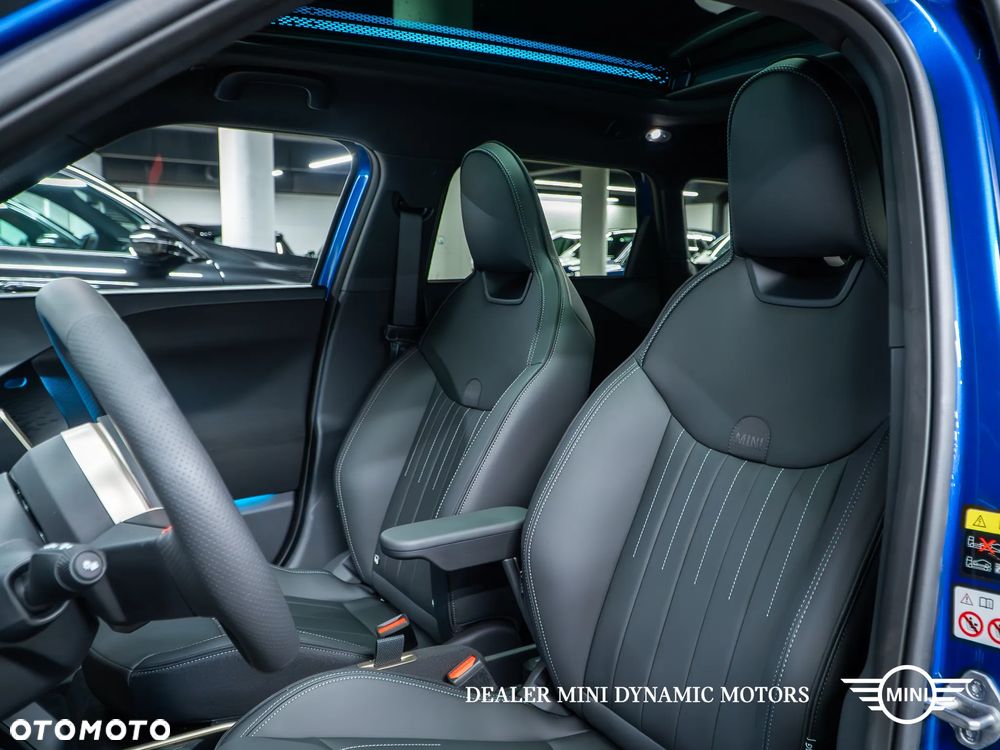 MINI Aceman SE John Cooper Works Trim - 13