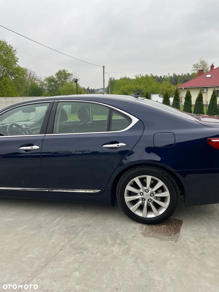 Lexus LS 460 Elite AWD - 12