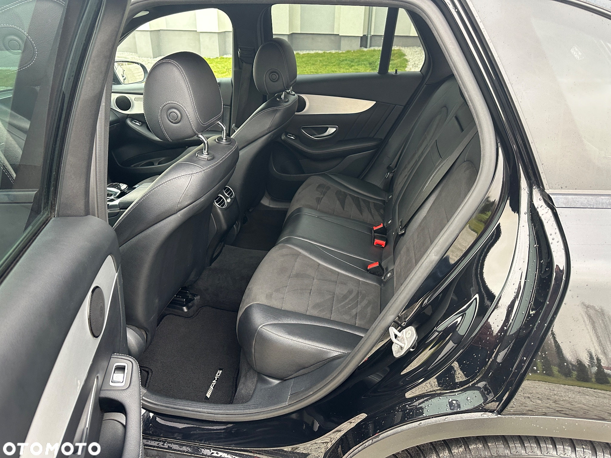 Mercedes-Benz GLC - 29