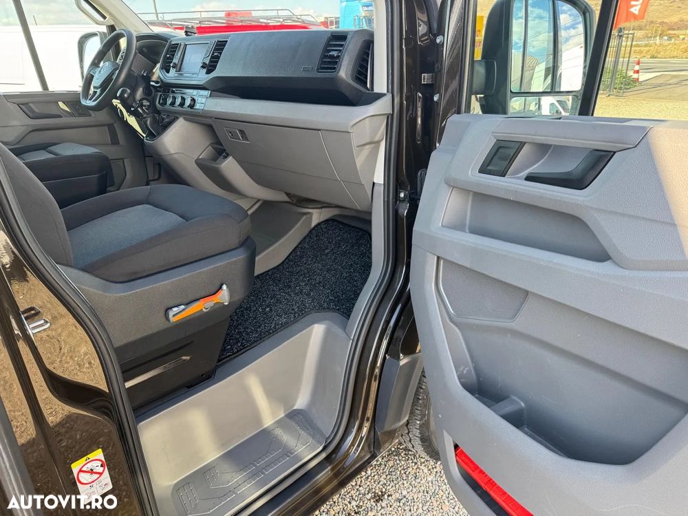 Volkswagen CRAFTER - 8