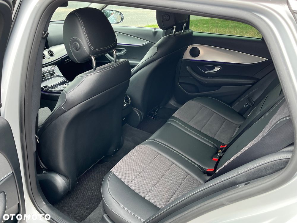 Mercedes-Benz Klasa E 220 d 9G-TRONIC - 14