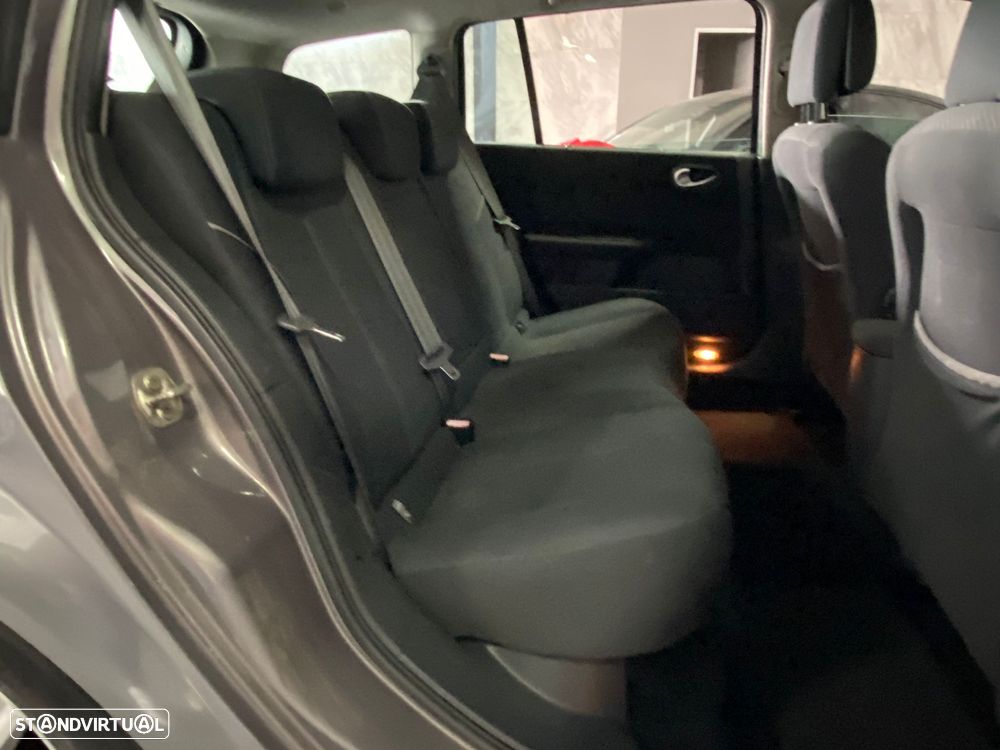 Renault Mégane Break 1.5 dCi C Authentique - 9