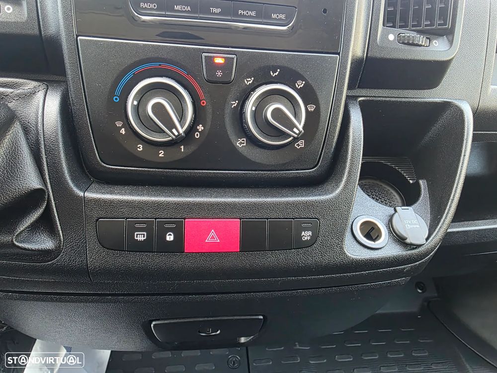 Citroën Jumper 2.2 BlueHDi 35 L3 CD - 21
