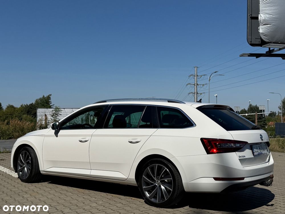 Skoda Superb 2.0 TDI DSG Premium Edition - 10