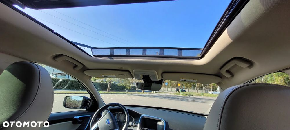 Volvo XC 60 T5 Drive-E Ocean Race - 25