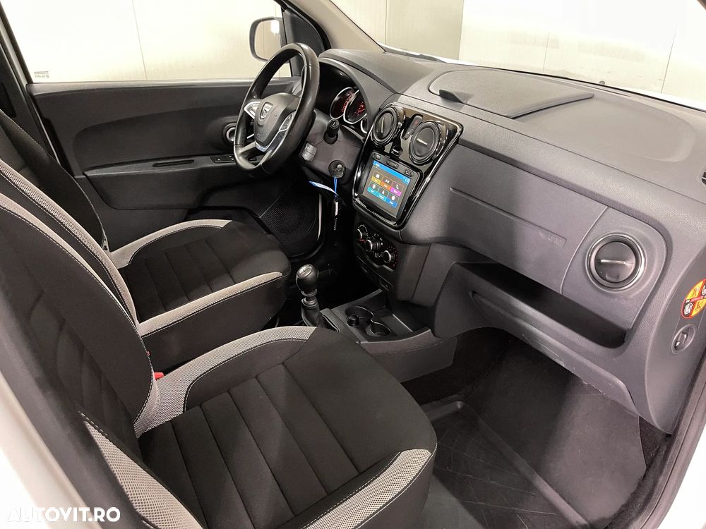 Dacia Lodgy 1.5 Blue dCi Stepway - 11