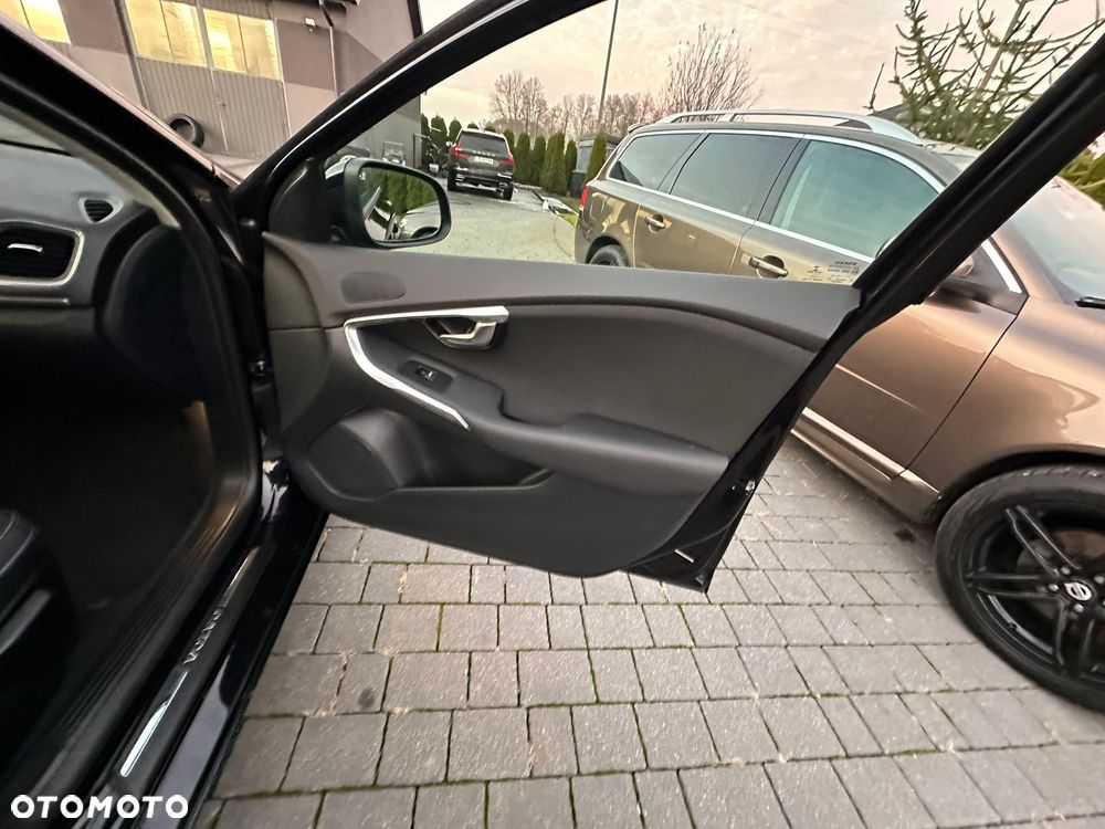 Volvo V40 T2 Drive-E Summum - 23