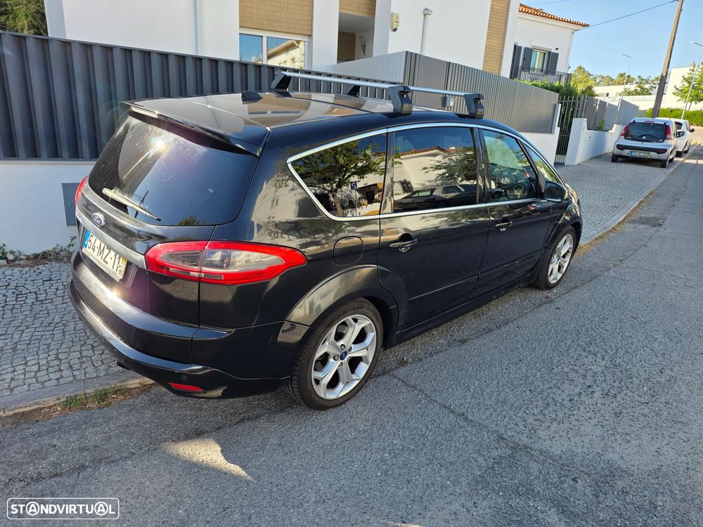 Ford S-Max 2.0 TDCi Titanium 7L 143g - 2