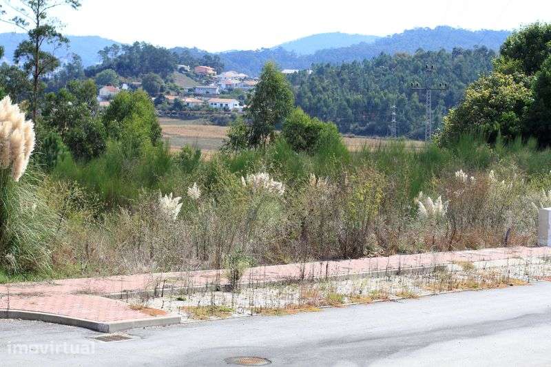 Terreno Urbano em Zona Tranquila, a poucos minutos do centro de Braga - Vista 5