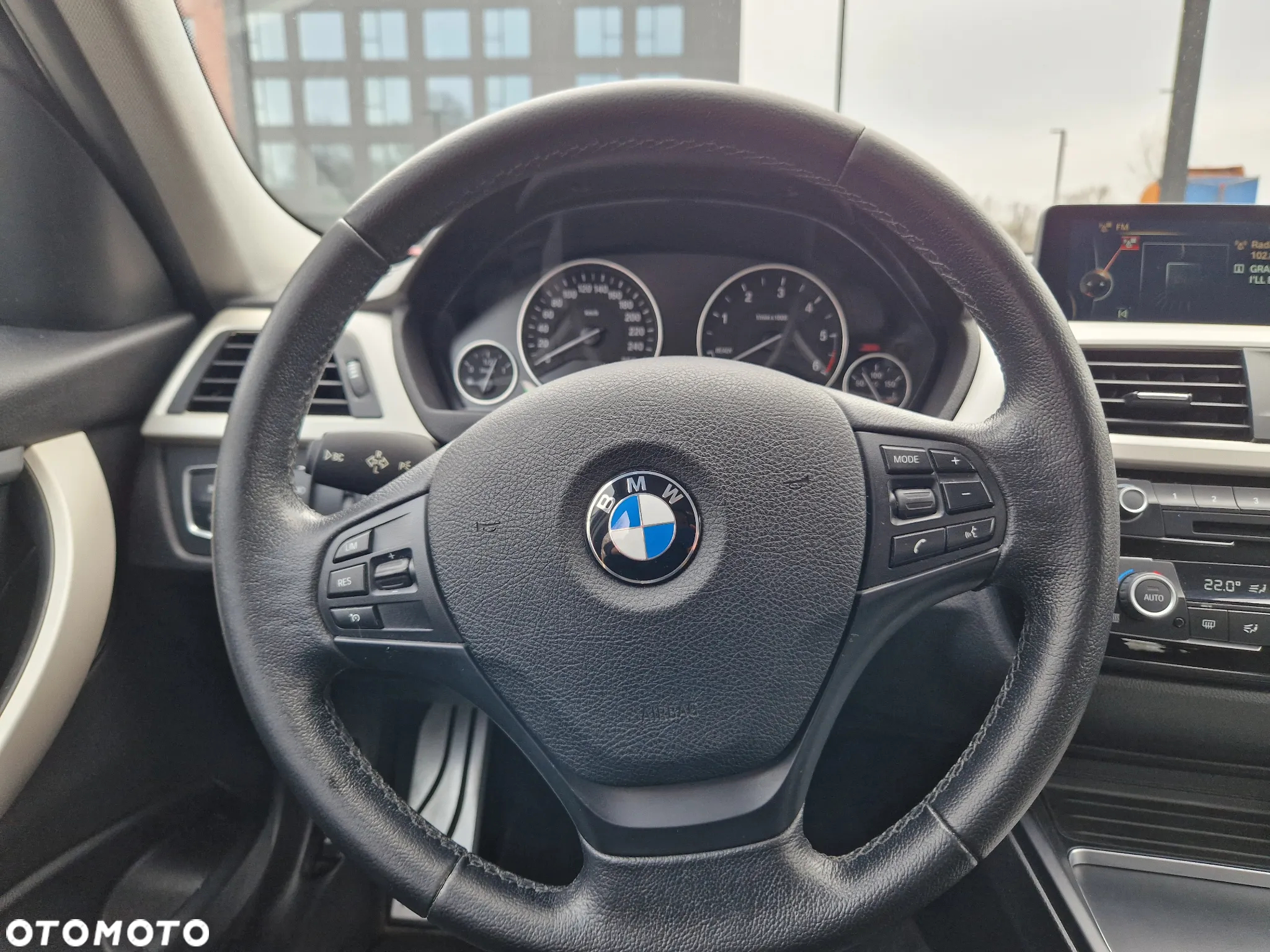 BMW Seria 3 318d Touring Advantage - 24