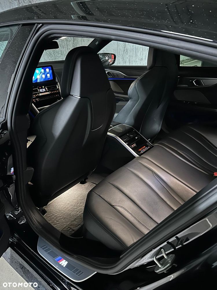 BMW Seria 8 - 12