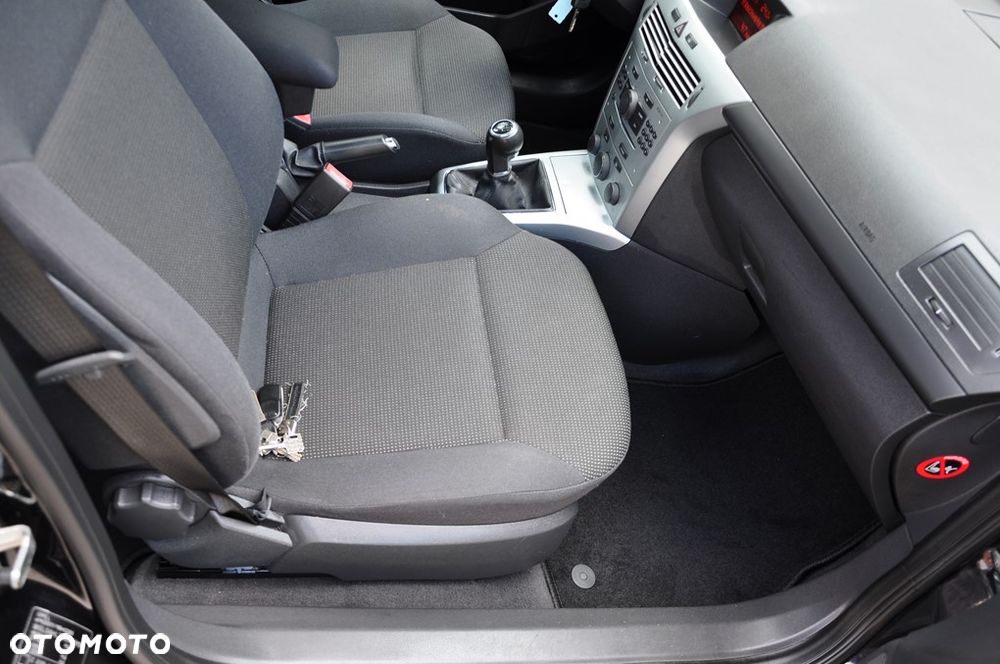 Opel Astra 1.4 Start - 32