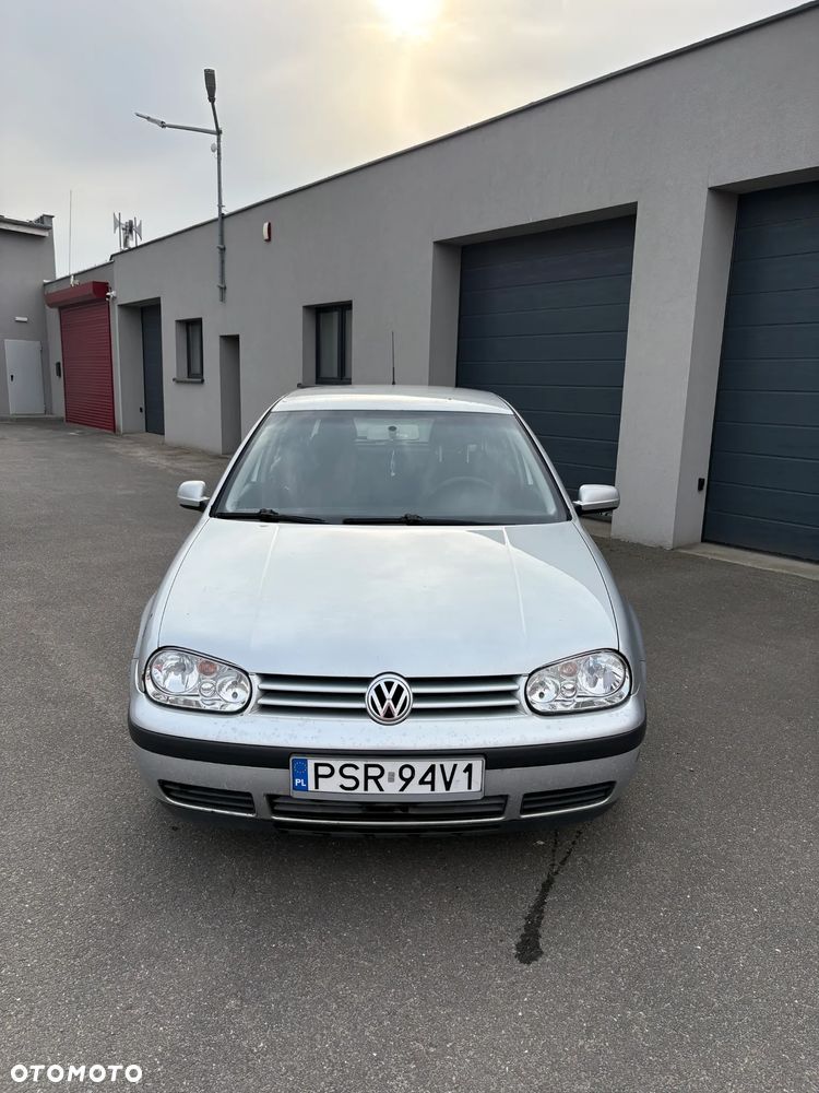 Volkswagen Golf 1.9 TDI Basis - 2