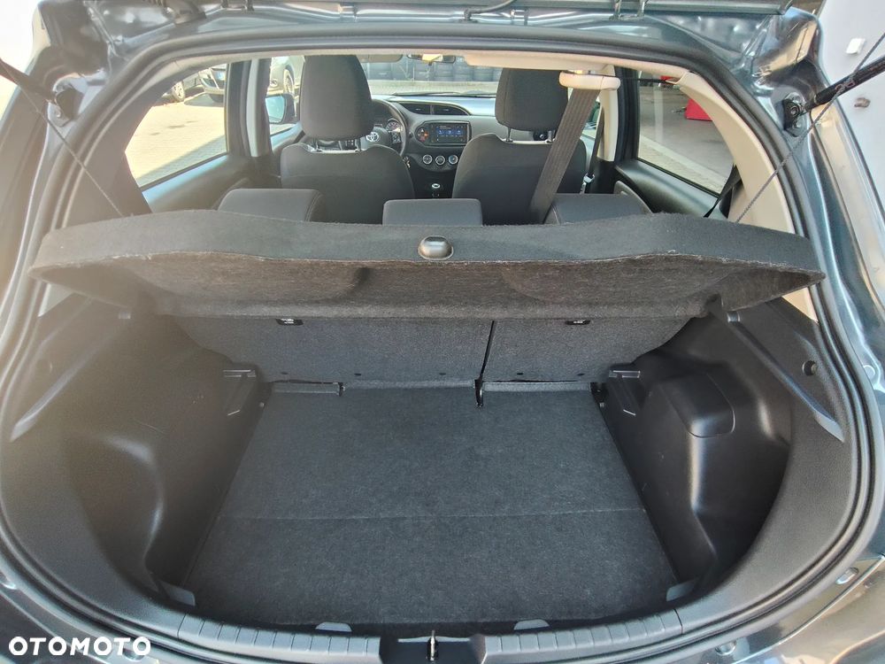 Toyota Yaris 1.5 Premium - 13