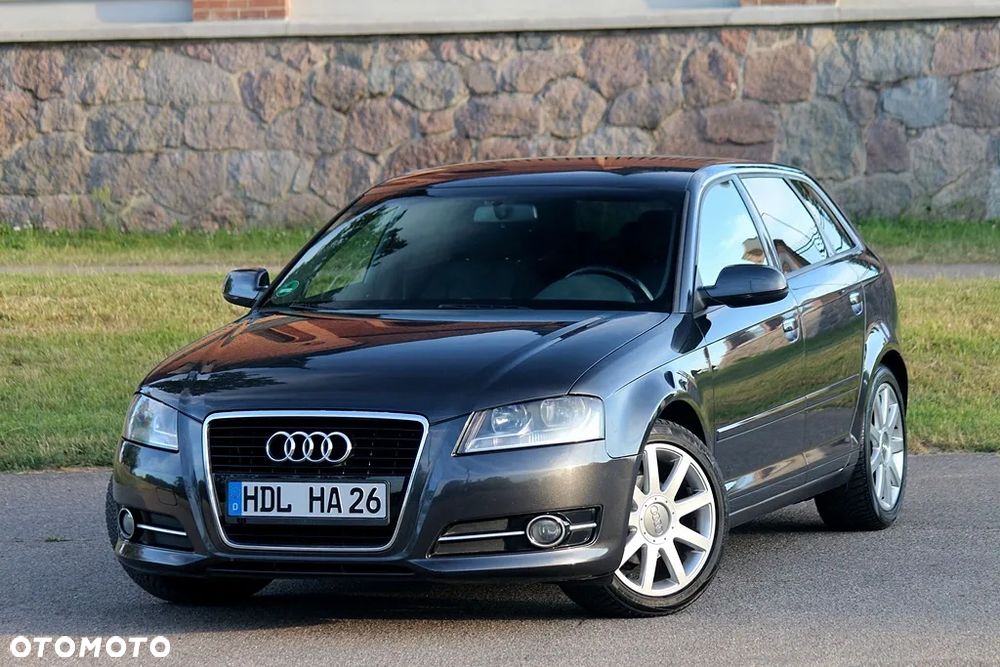 Audi A3 Sportback 1.2 TFSI Attraction - 2