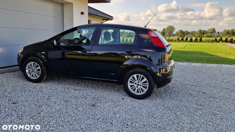Fiat Grande Punto - 16