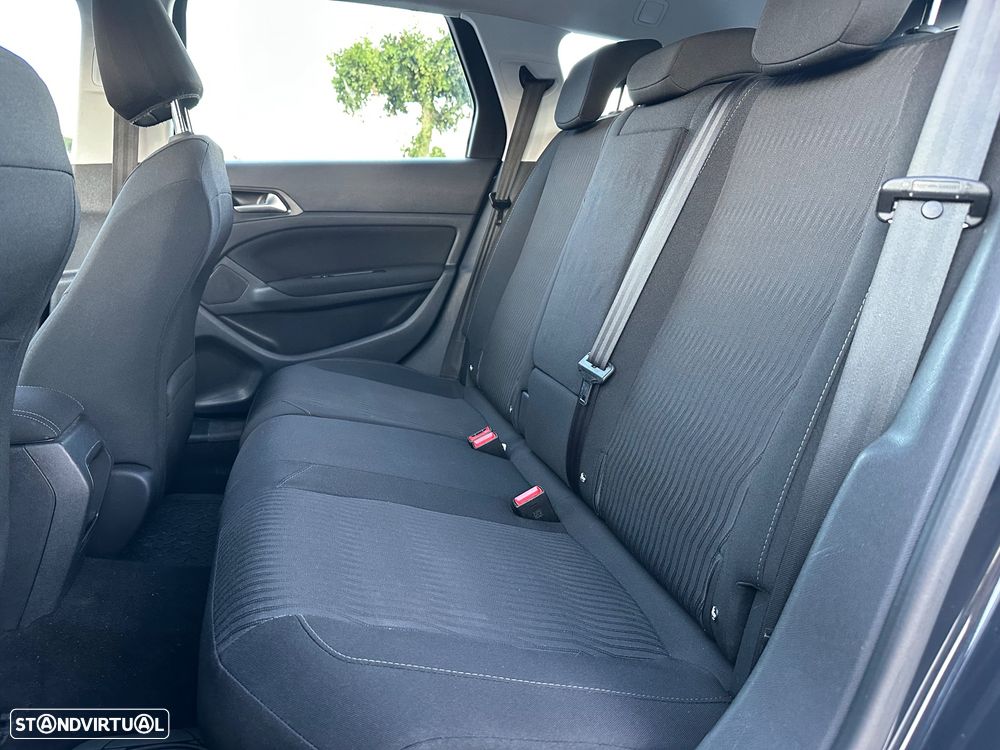 Peugeot 308 SW BlueHDi 120 EAT6 Stop & Start Active - 24