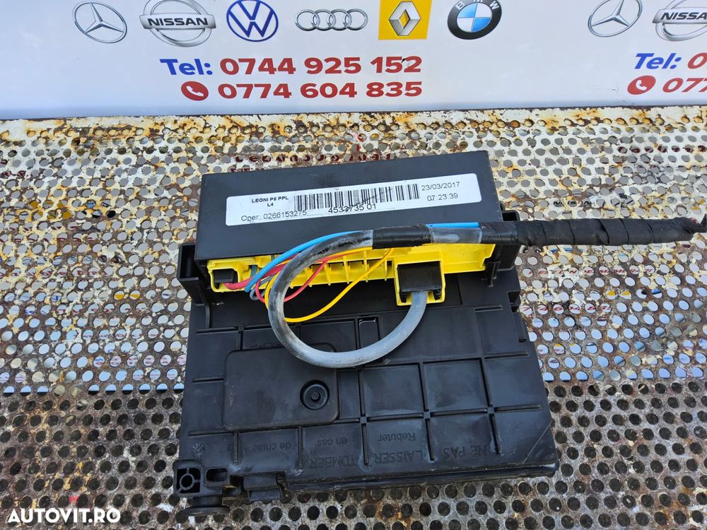 Modul BSM Peugeot 3008 an 2016-2024 cod 9810296180 Citroen c4 Picasso panou siguranțe - 3