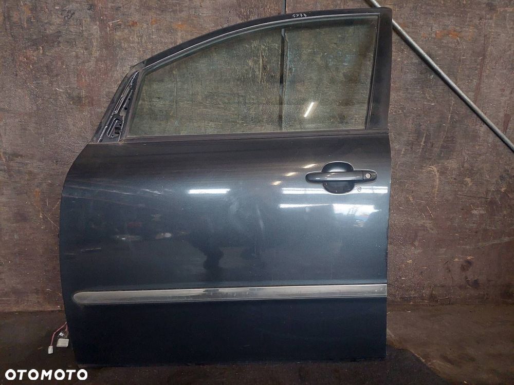 DRZWI KOMPLETNE LEWY PRZÓD TOYOTA AVENSIS VERSO I 1E2 - 1