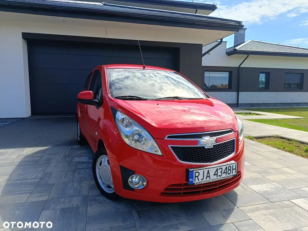 Chevrolet Spark 1.0 + - 1