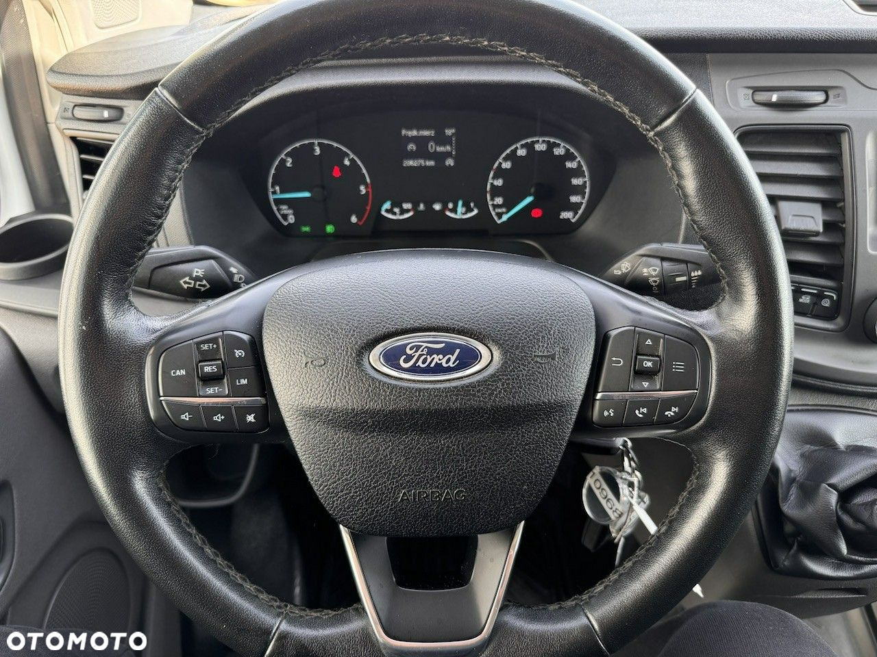 Ford Transit Custom - 28