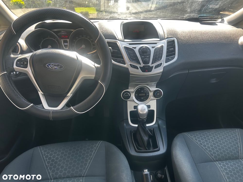 Ford Fiesta 1.6 TDCi Titanium - 17