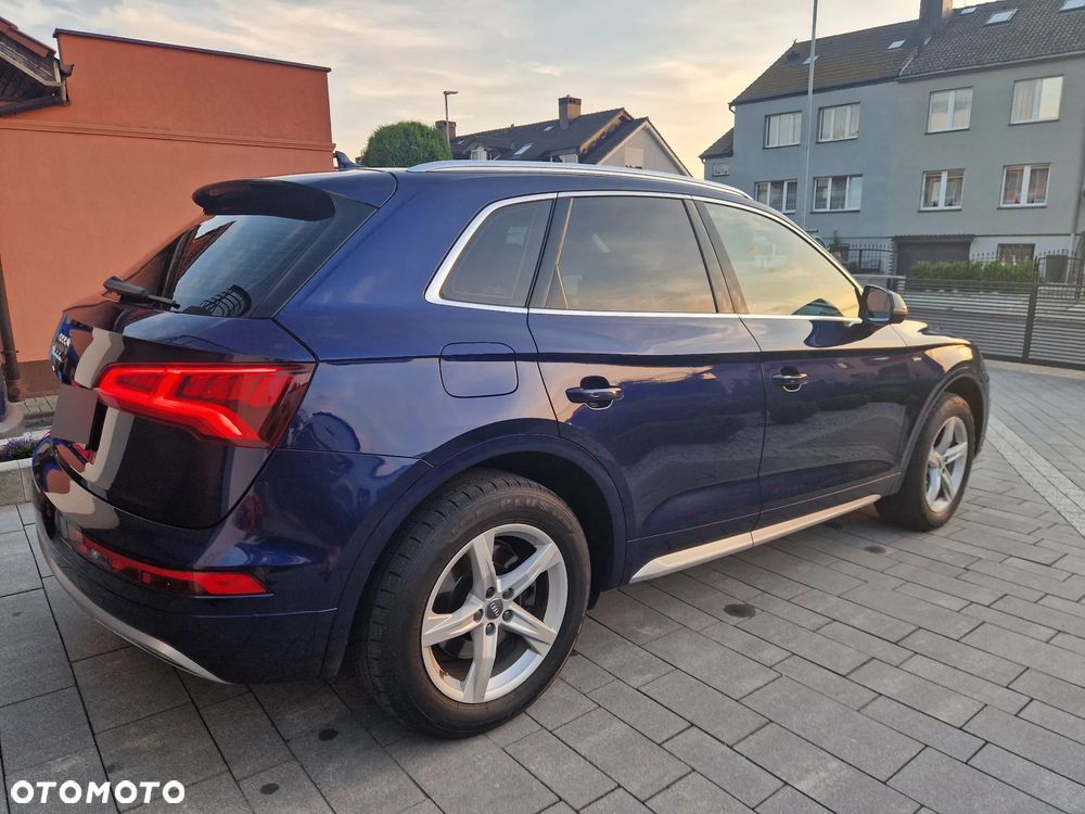 Audi Q5 2017 photo 2