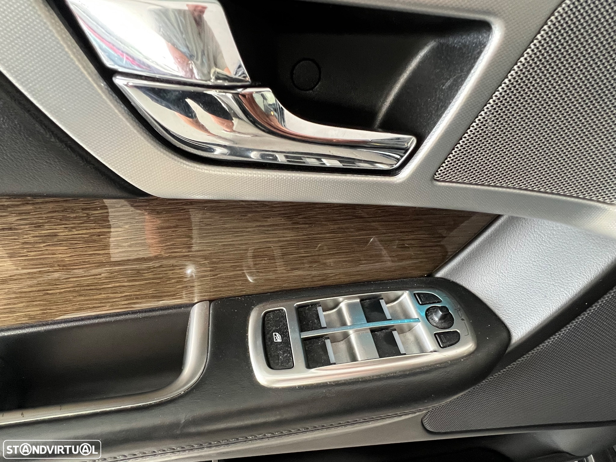 Jaguar XF 2.2 D Premium Luxury - 22